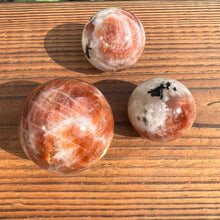 Load image into Gallery viewer, Top Quality Golden Sunstone Spheres
