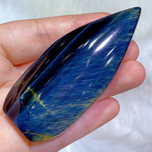 Load image into Gallery viewer, blue tiger eye flame
