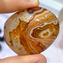 Load image into Gallery viewer, sardonyx agate palm
